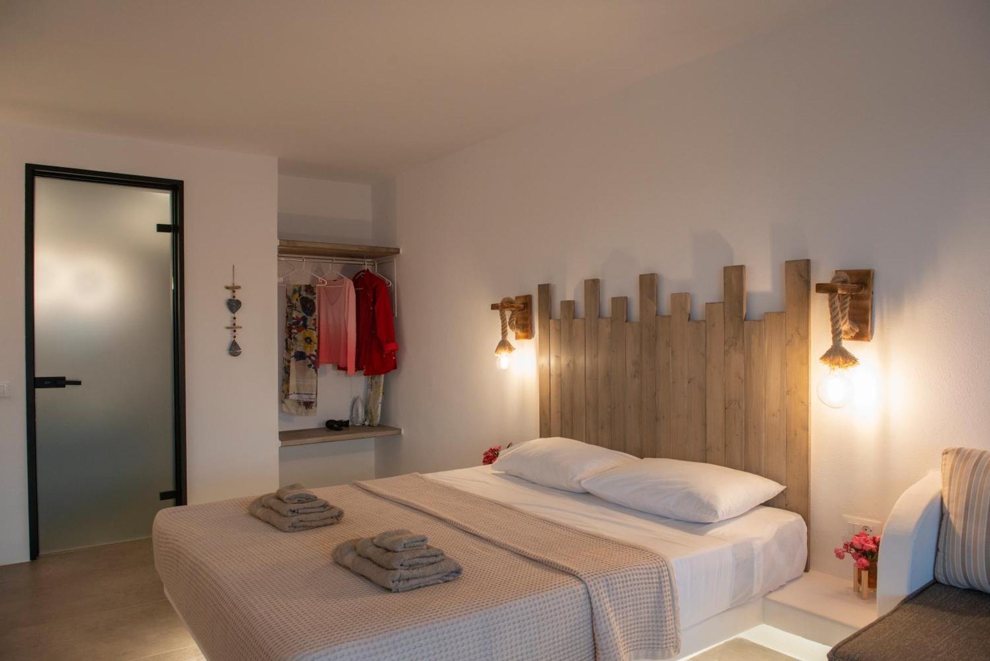 Myrsini'S Luxury Suites Merchia Mykonos Town Exterior photo